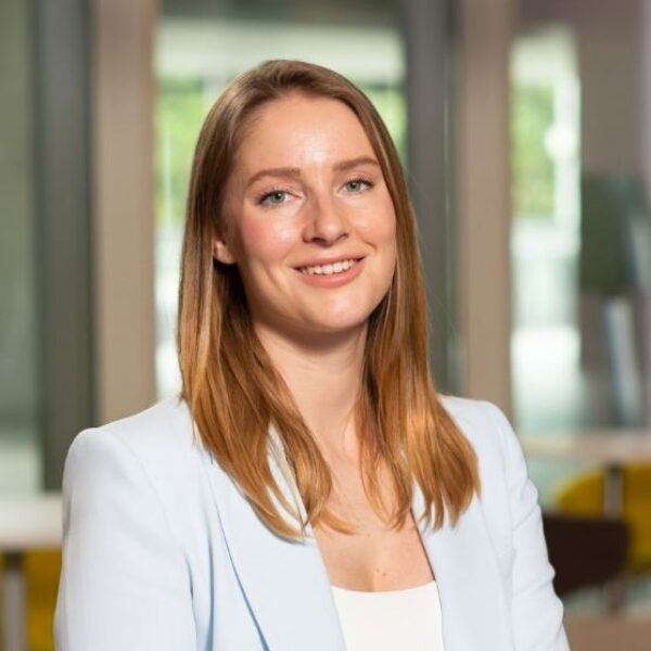 Headshot of Dr Nadine Ostern